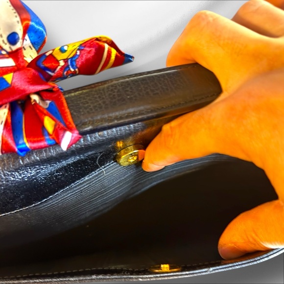 BALLY Vintage Leather Envelope Laptop Bag| Gold Chain Strap & Lock - Picture 14 of 14